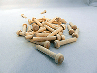 Wooden axle pegs for models and toys