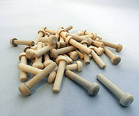 Wooden axle pegs for models and toys