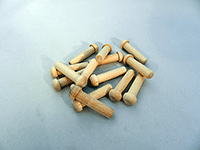 Wooden axle pegs for models and toys